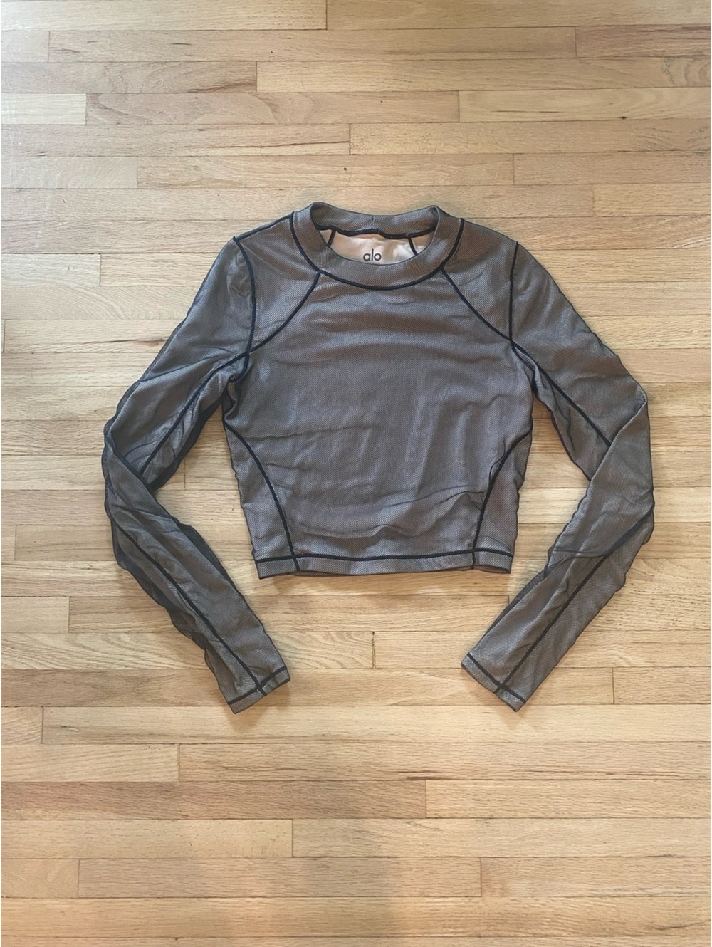Alo yoga cropped black mesh long sleeve top XS activewear grunge streetwear yoga